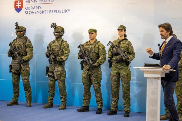 Slovakia Unveils New Combat Uniforms and Weapons to Modernize Military