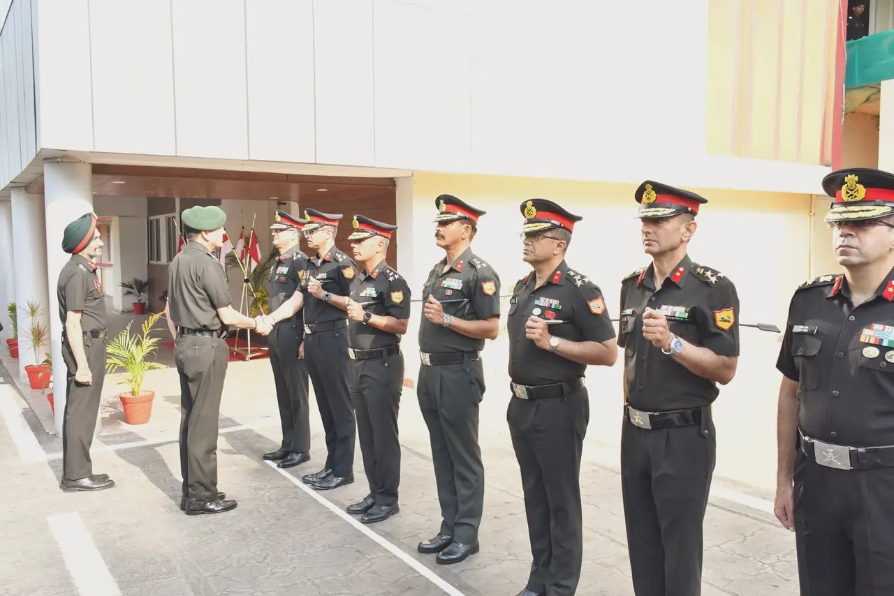 Lt Gen Dhiraj Seth Shaking Hands