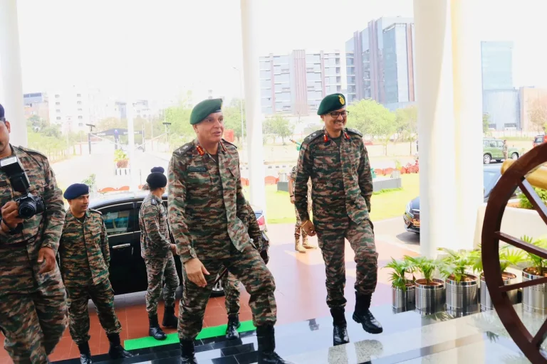 Lt Gen Dhiraj Seth and Other Officers