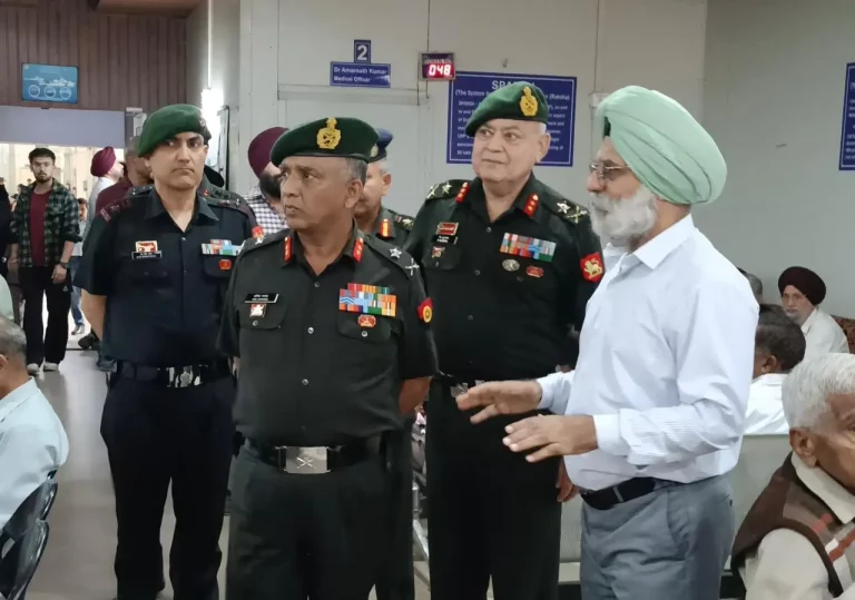 Maj Gen Anil Chandel Reviewing