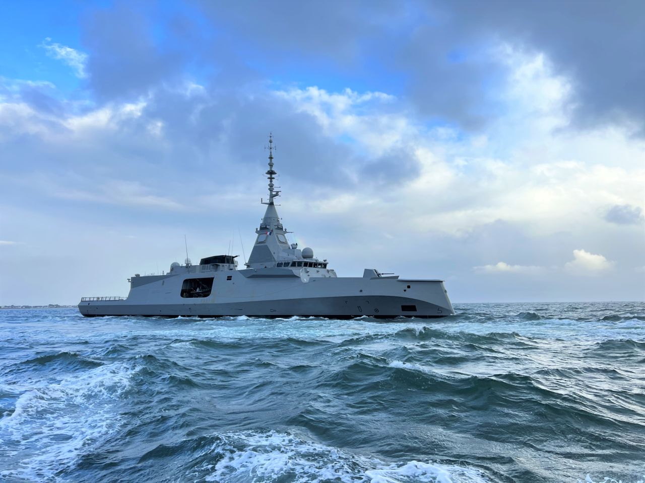 France Launches Next-Generation FDI Frigate, Amiral Ronarc’h, Enhancing Naval Warfare Capabilities
