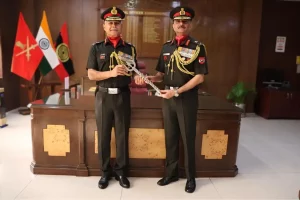 Lt Gen Ajay Chandpuria and Lt Gen Kabthiyal