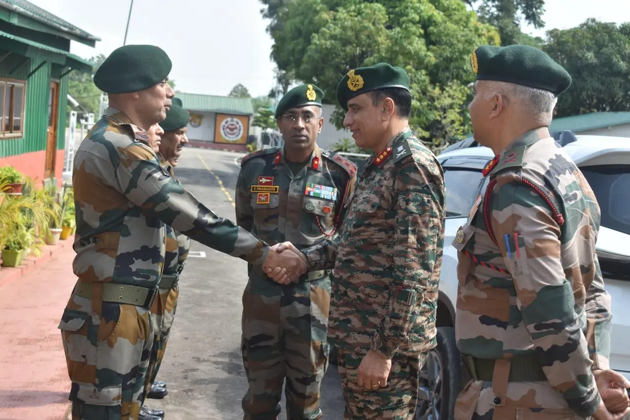 Lt Gen Girish Kalia Shaking Hands