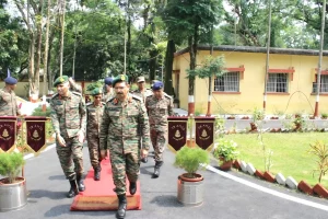 Lt Gen CG Muralidharan and Other Officers