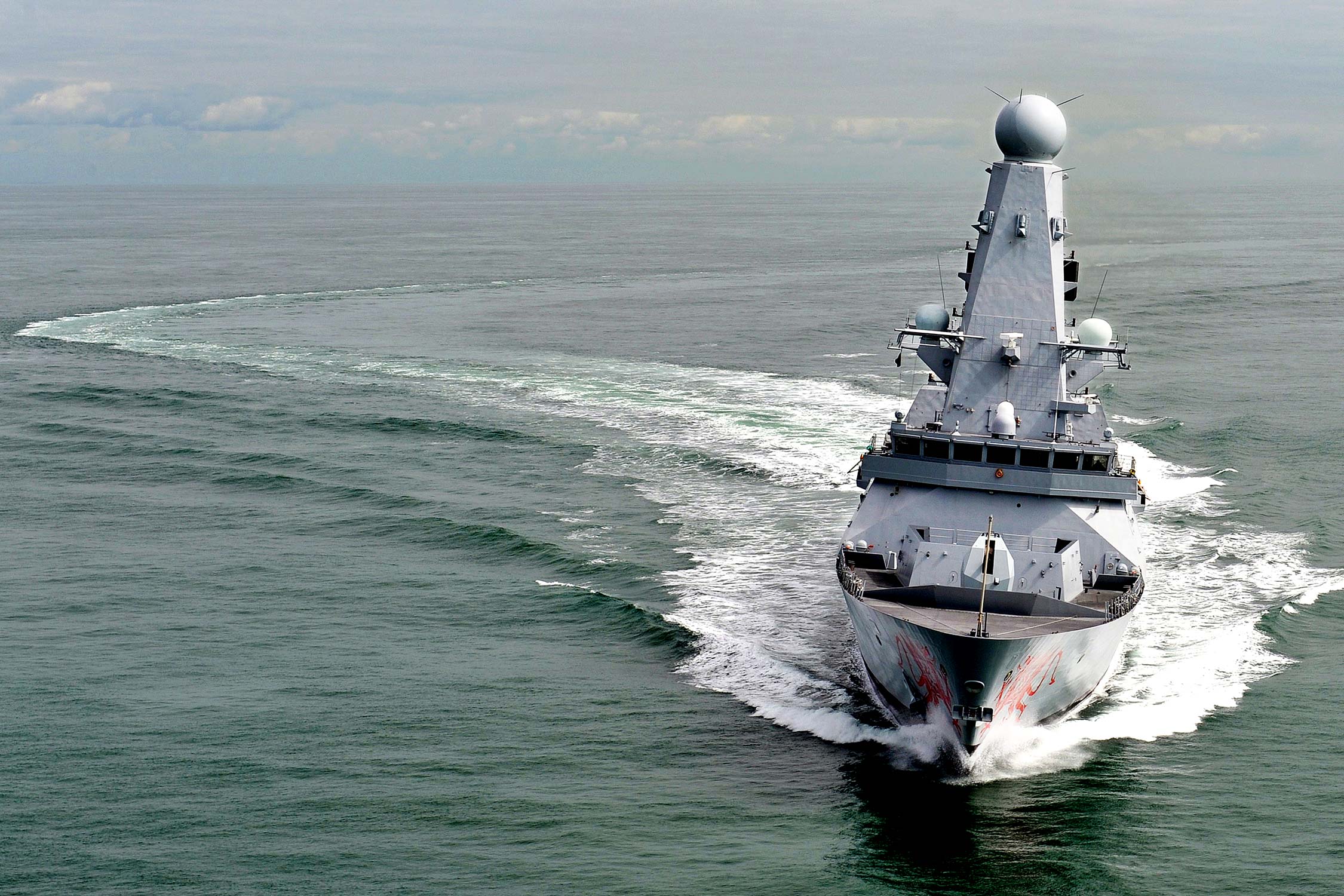 UK Deploys Destroyer to Protect Shipping in Strait of Hormuz Amid Heightened Tensions