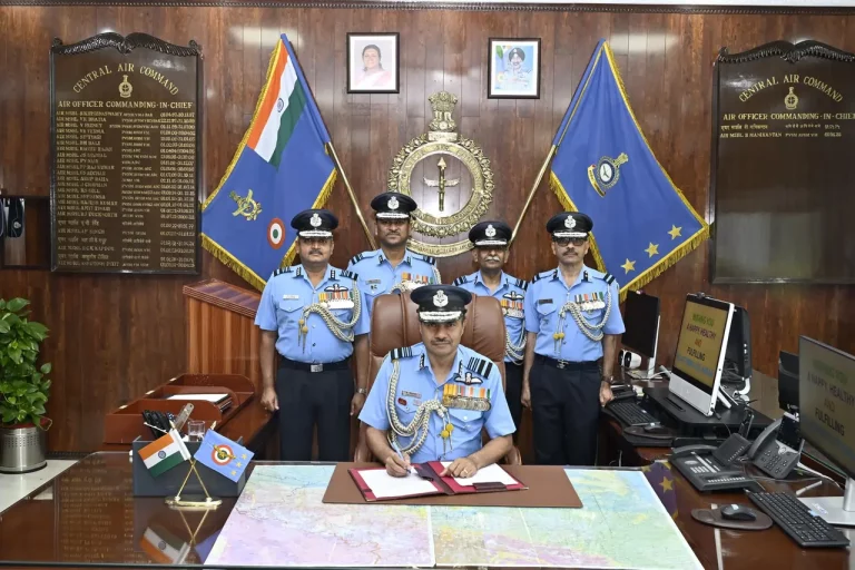 Air Marshal Manikantan and Other Officers