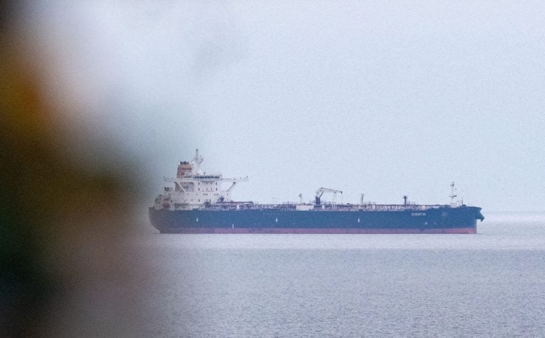 British Forces Intercept Sanctioned Russian Oil Tanker in English Channel