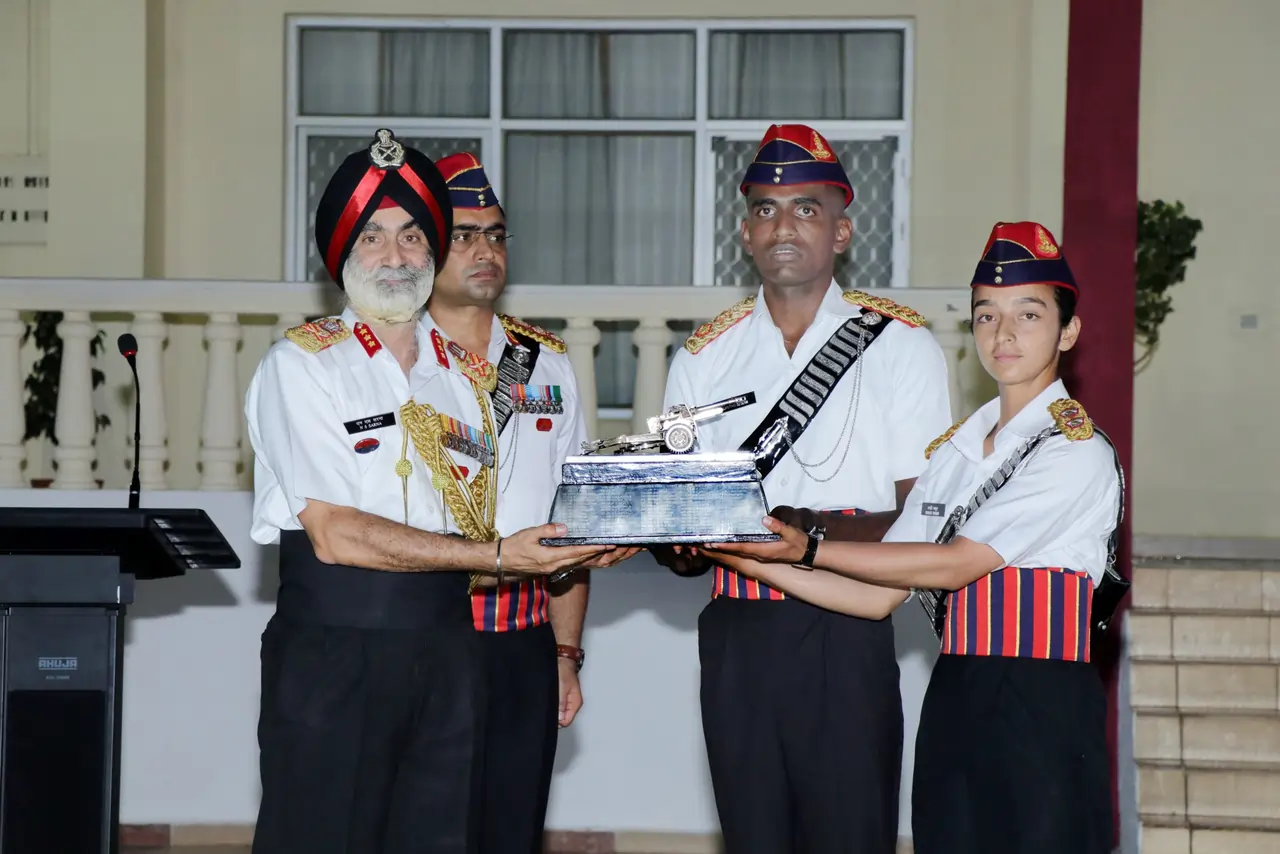 Lieutenant Raman and Lieutenant Pragati Thakur Top Young Officers Course at School of Artillery