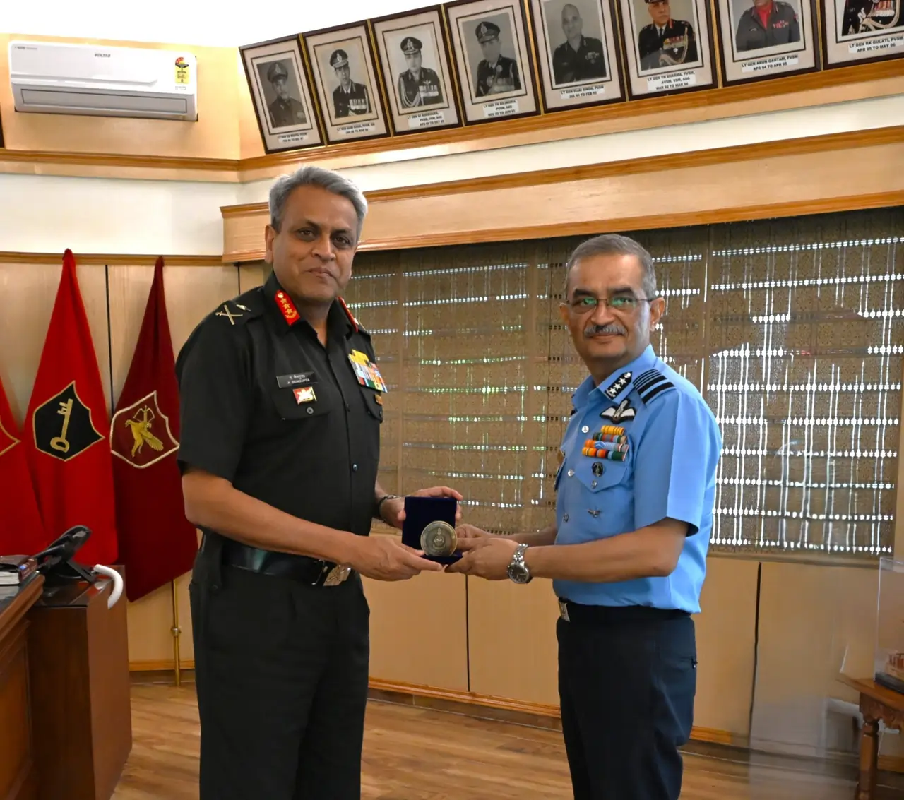 Air Marshal Tarun Chaudhry and Lt Gen Sengupta