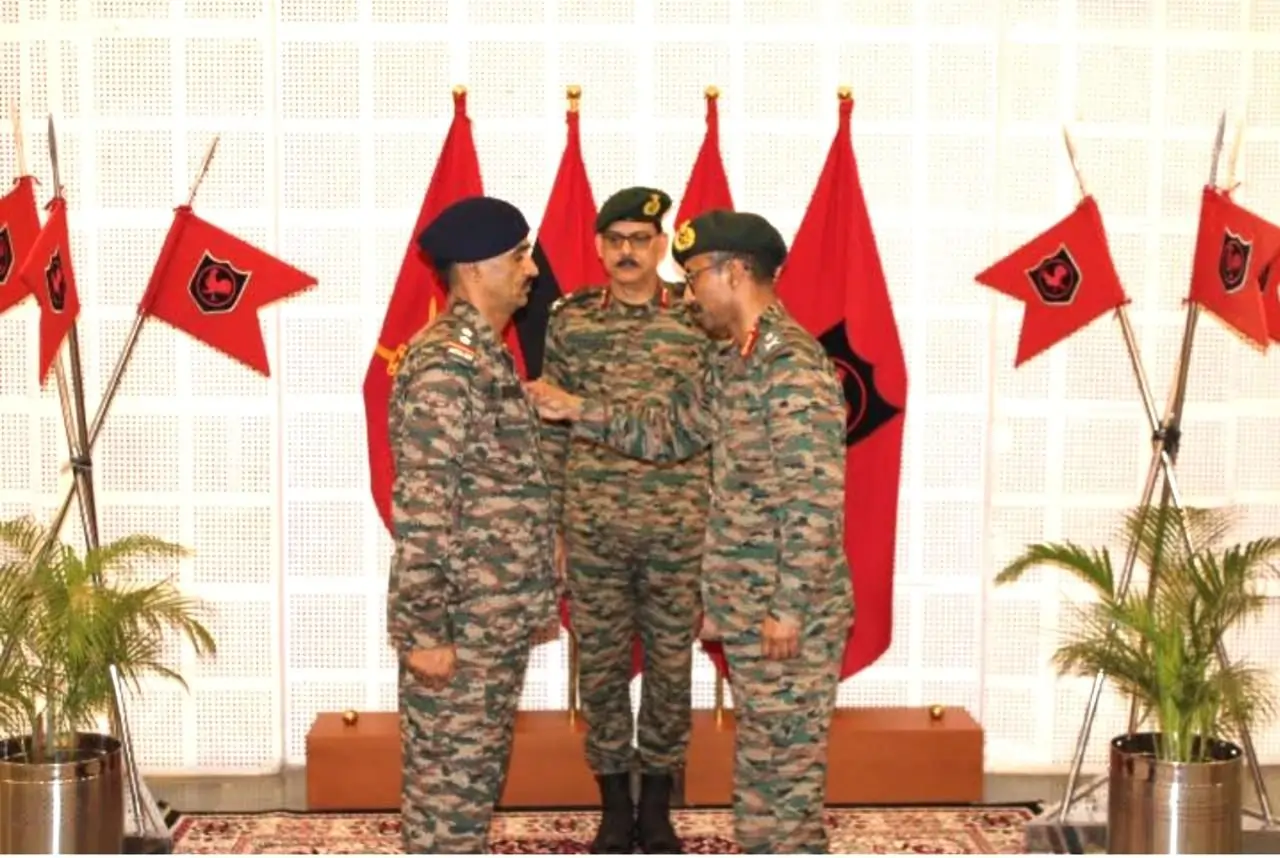 Lt Gen VMB Krishnan Commending