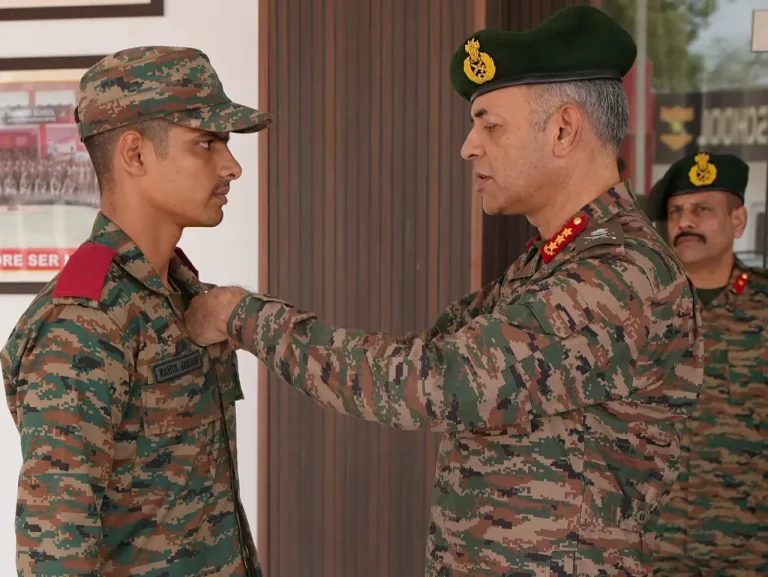 Lt Gen Malhotra Commending