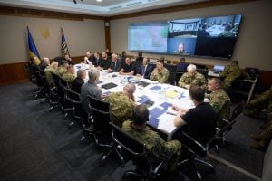 Ukrainian Commanders Meet Defense Manufacturers to Enhance Battlefield Feedback and Procurement